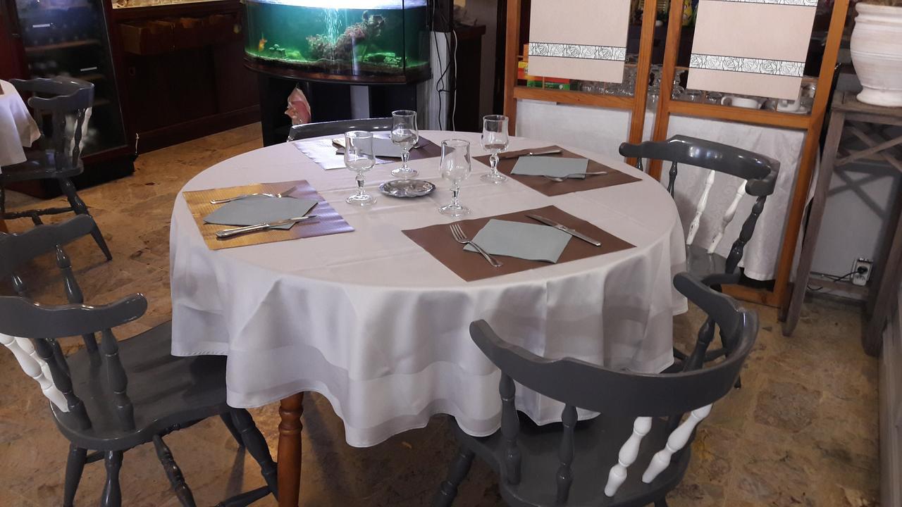 Logis Hotels - Hotel Le Boulevard Mazamet Eksteriør billede